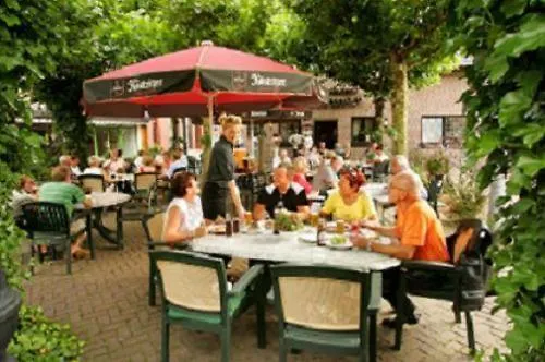 德特米尔酒店 3*