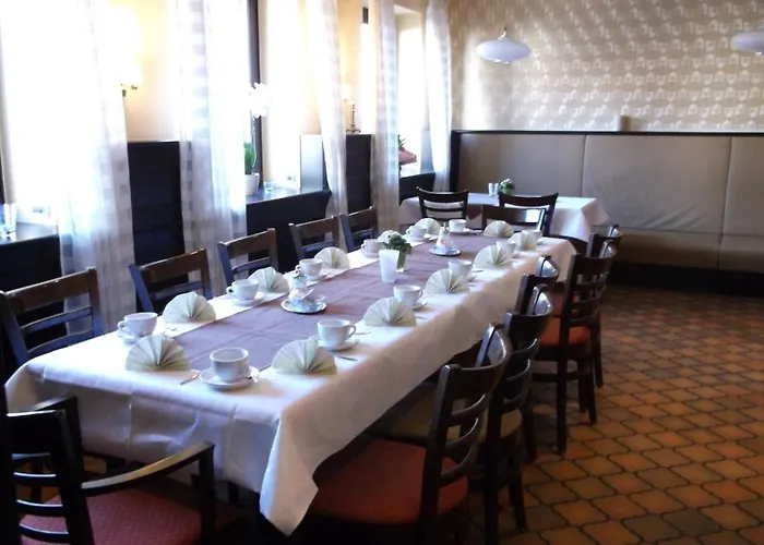 德特米尔酒店 招待所 3*